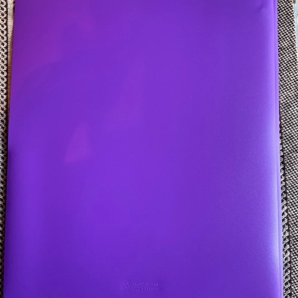 Purple portfolio folders (50 units )